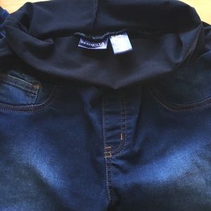 Denim maternity shorts